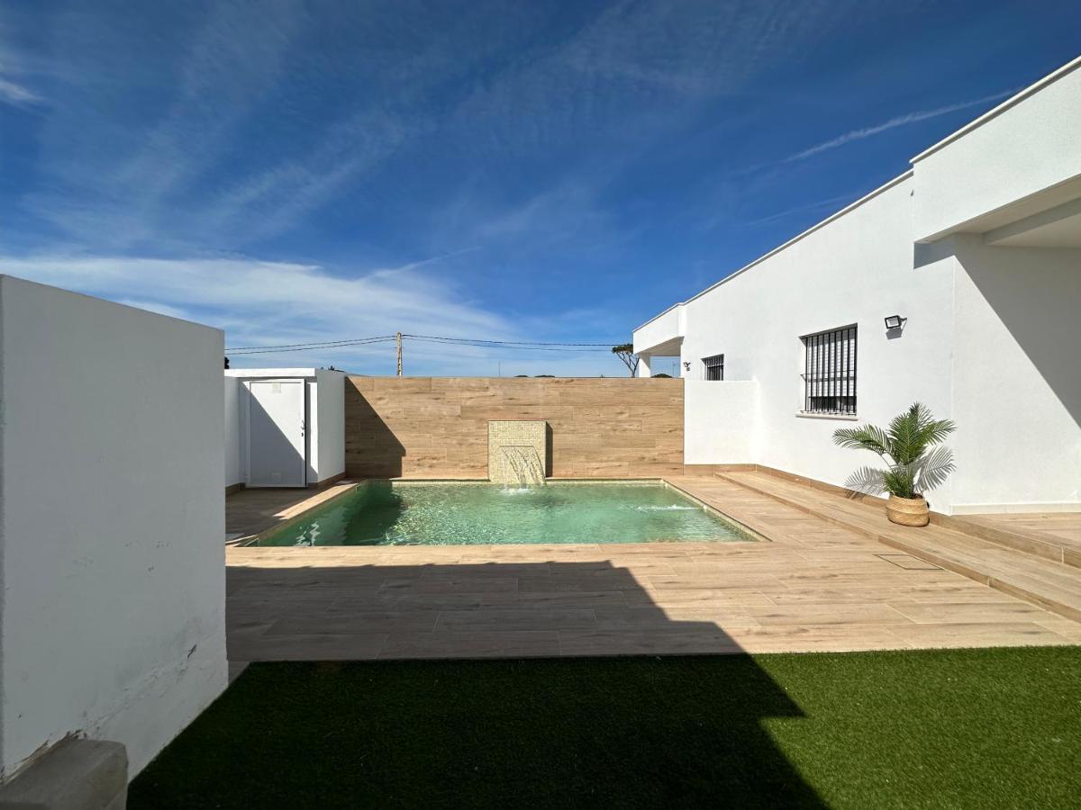 Sumatra Chalet Chiclana de la Frontera Esterno foto