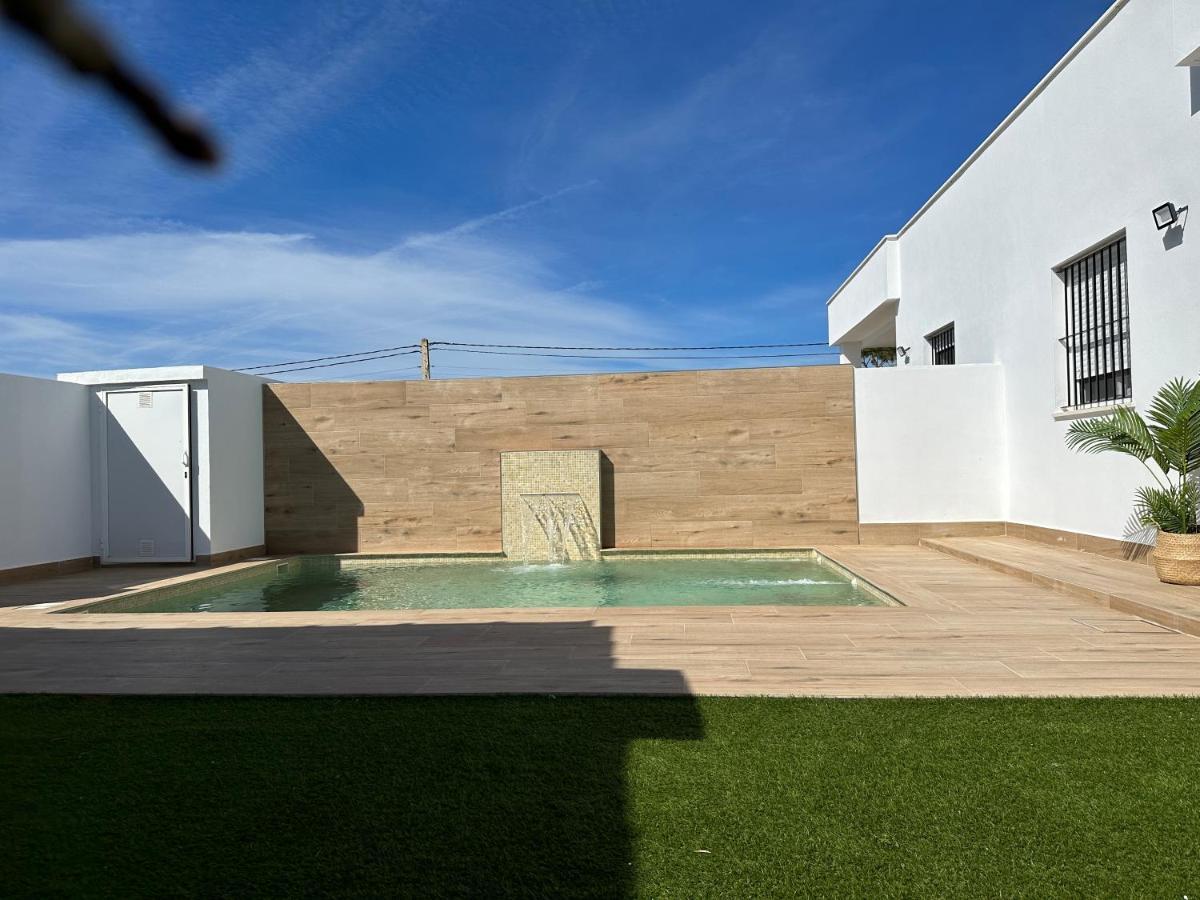Sumatra Chalet Chiclana de la Frontera Esterno foto