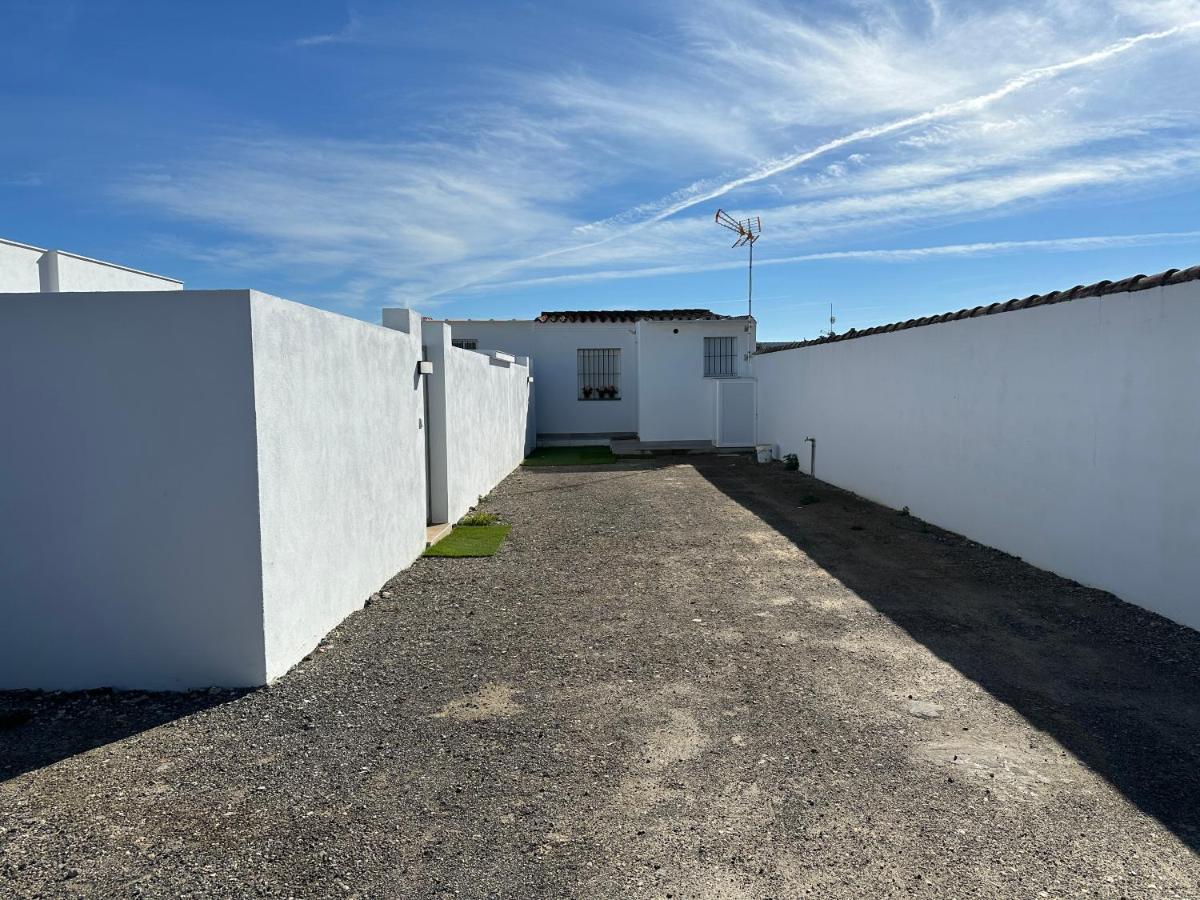 Sumatra Chalet Chiclana de la Frontera Esterno foto